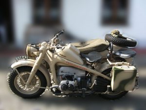 Afrika_Krad_seite_links